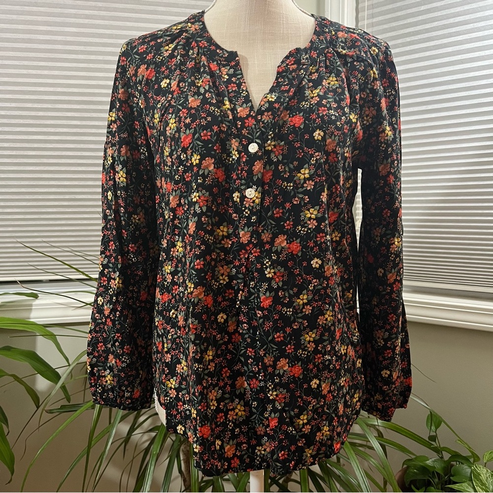 Old Navy L/S Open Neck Blouse Black Ditsy Floral Medium